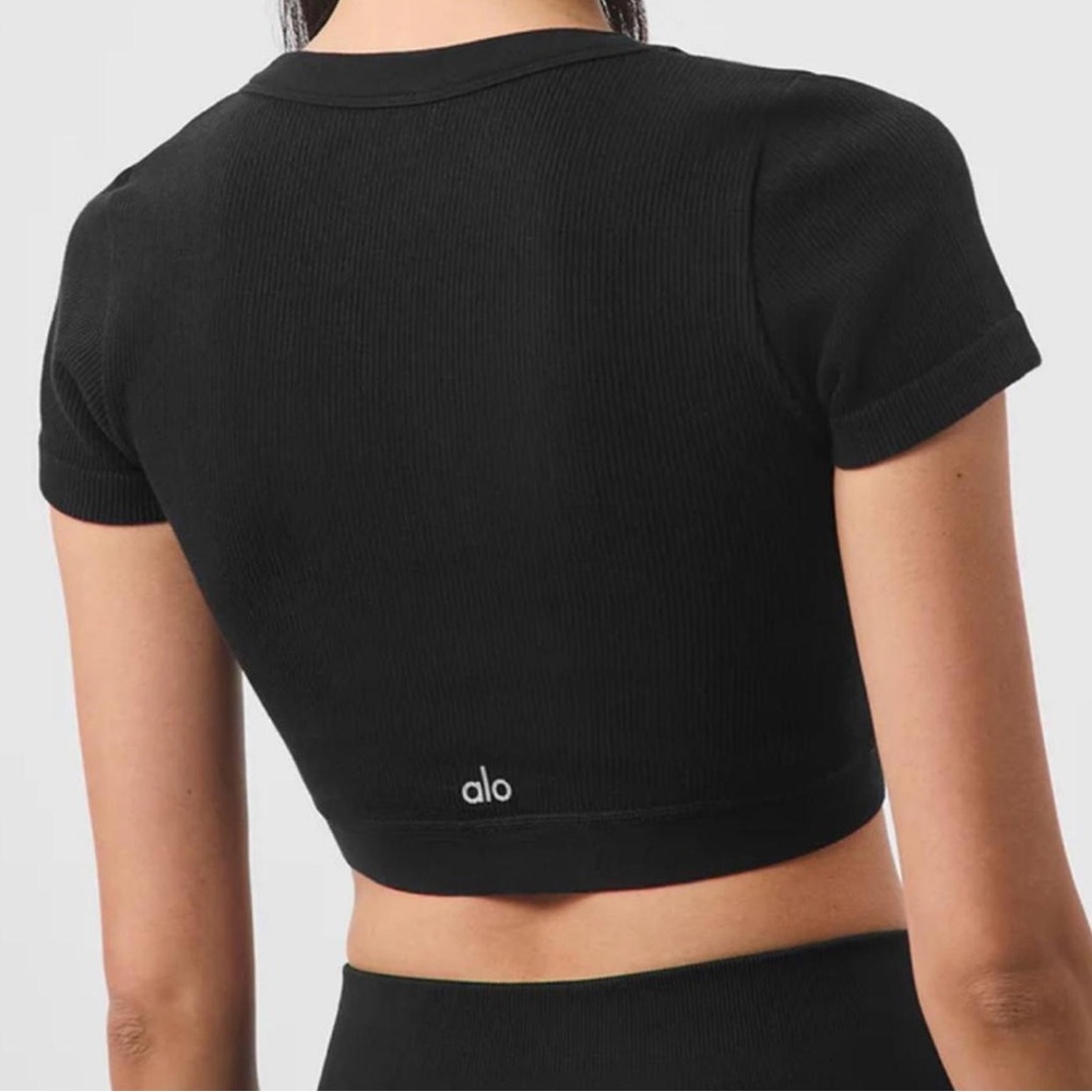 Alo Yoga Cropped Tee